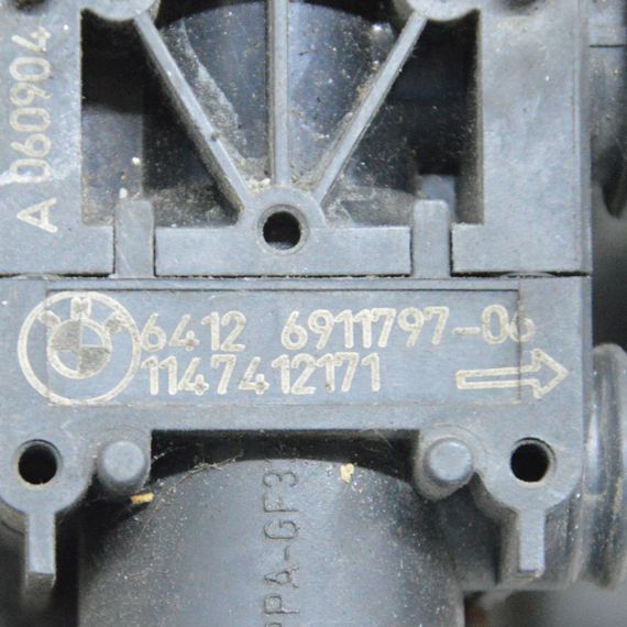 Клапан пічки BMW E60 E61 2003-2010 Кран обігрівача БМВ е60 е61 64126911797 6911797 | Зображення 2
