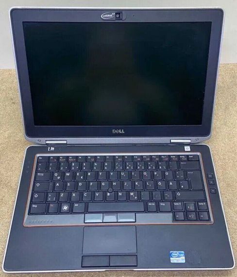Ультрабук Б-класс Dell Latitude E6320 / 13.3" (1366x768) TN / Intel Core i5-2520M (2 (4) ядра по 2.5 - 3.2 GHz) / 16 GB DDR3 / 240 GB SSD / Intel HD Graphics 3000 / WebCam б/у | Зображення 1