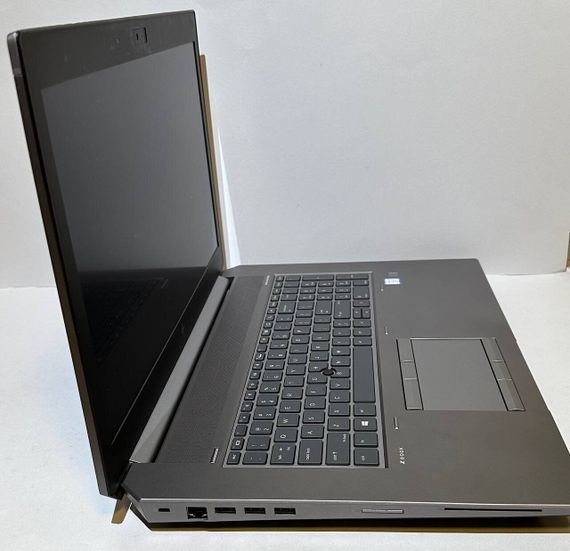 Мобильная рабочая станция Б-класс HP ZBook 17 G6 / 17.3" (1920x1080) IPS / Intel Core i7-9750H (6 (12) ядер по 2.6 - 4.5 GHz) / 16 GB DDR4 / 256 GB SSD + 256 GB SSD / nVidia Quadro T1000, 4 GB GDDR5, 128-bit / WebCam б/у | Зображення 3