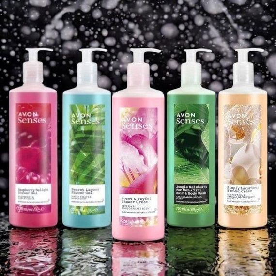 Набор гелей для душа для всей семьи с большим объемом Avon, 720 мл × 5