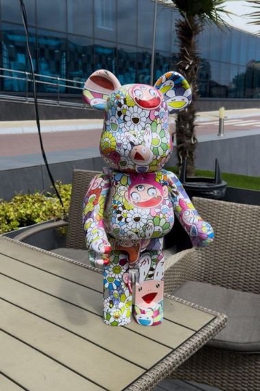 Фигурка  Bearbrick Takashi Murakami Smile Medicom Toy дизайнерська статуетка ведмідь Беарбрік 70 см mb044 різнокольорова | Зображення 1