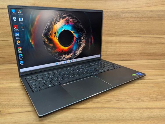 Игровой ноутбук Dell Vostro 15 7510 / 15.6" (1920x1080) IPS / Intel Core i7-11800H (8 (16) ядер по 2.3 - 4.6 GHz) / 16 GB DDR4 / 512 GB SSD / nVidia GeForce RTX 3050 Ti, 4 GB GDDR6, 128-bit / WebCam / Fingerprint / Windows 11 б/у + Подарок Мышь / USB | Зображення 3