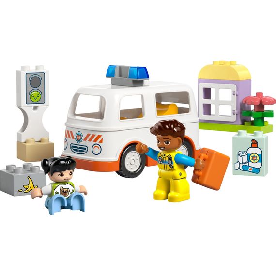 Конструктор LEGO DUPLO Town Швидка допомога та водій (10447) | Зображення 1