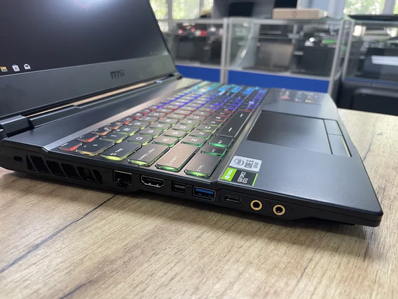 Ноутбук MSI GL65 15.6 FHD IPS core i5 10400H/16gb/128SSD+500HDD/GTX 1650-4gb | Зображення 3