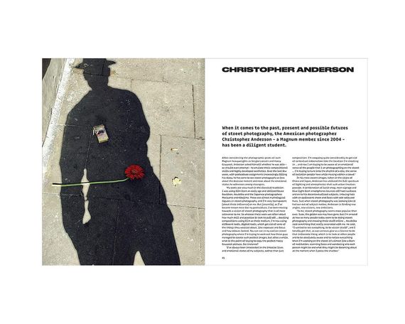Книга про уличную фотографию "Magnum Streetwise The Ultimate Collection of Street Photography" Stephen McLaren | Зображення 1