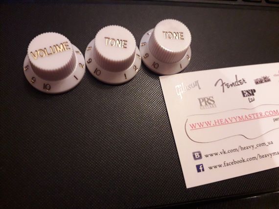 Комплект білі ручки для електрогітари Fender Stratocaster Ibanes Shur LTD ESP