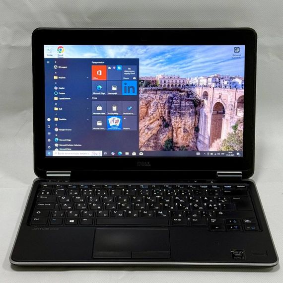 Нетбук Dell Latitude E7240 / 12.5" (1366x768) TN / Intel Core i5-4200U (2 (4) ядра по 1.6 - 2.6 GHz) / 8 GB DDR3 / 128 GB SSD / Intel HD Graphics 4400 / WebCam / Windows 10 Pro б/у | Зображення 1