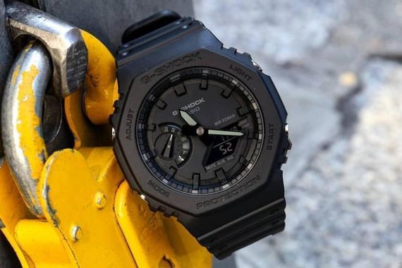 Чорні полімерні чоловічі наручні годинники Casio оригінал Японія G-Shock GA-2100-1A1ER з полімерним ремінцем | Зображення 4