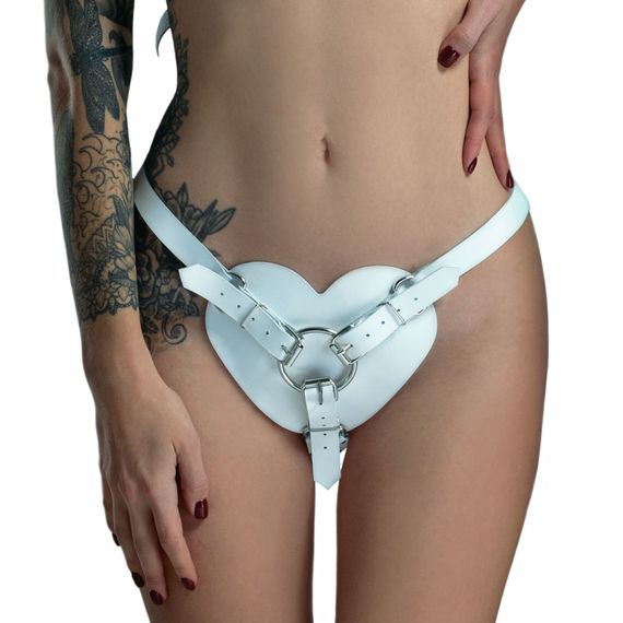 Трусики Серце для страпону з натуральної шкіри Feral Feelings - Hearts Strap-on Belt White | Зображення 1