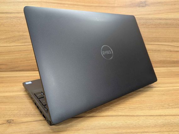 Ноутбук Dell Precision 3541 / 15.6" (1920x1080) IPS / Intel Core i7-9850H (6 (12) ядер по 2.6 - 4.6 GHz) / 16 GB DDR4 / 500 GB SSD / Intel UHD Graphics 630 / WebCam / Windows 10 б/у + Подарок Беспроводная мышь / USB | Зображення 6