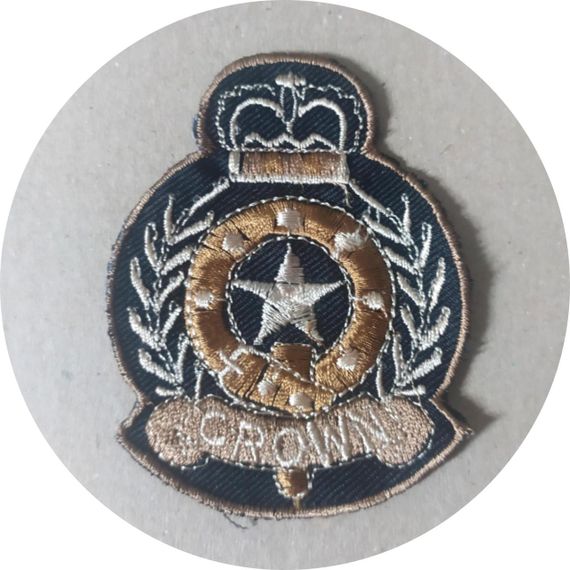 Нашивка на одежду (термо) Crown 60*77 мм Чорний