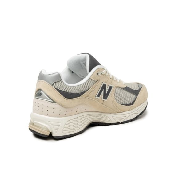 Оригінальні кросівки New Balance M2002 Beige/Grey M2002RFA | Зображення 2