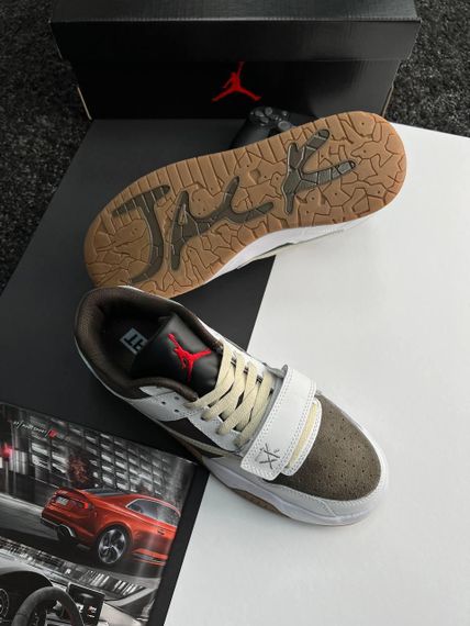 Кроссовки  Air Jordan x Travis Scott “Cut The Check” White Brown Gum , Вьетнам A1396 44 28 | Зображення 4