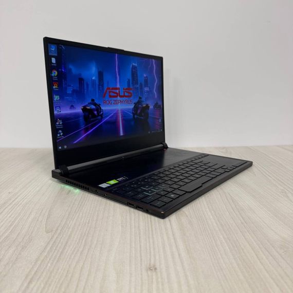 Игровой ноутбук Б-класс Asus ROG Zephyrus S15 GX531GW / 15.6" (1920x1080) IPS / Intel Core i7-8750H (6 (12) ядер по 2.2 - 4.1 GHz) / 16 GB DDR4 / 512 GB SSD NVMe / nVidia GeForce RTX 2070 Max-Q, 8 GB GDDR6, 256-bit / WebCam б/у | Зображення 3
