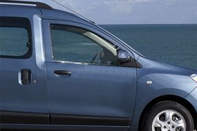 Окантовка вікон (2 шт., нерж.) OmsaLine - Італійська нержавійка для Dacia Dokker 2013-2024 рр