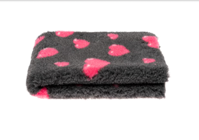 DryBed VetBed A + графит с розовыми сердечками 100/150 см