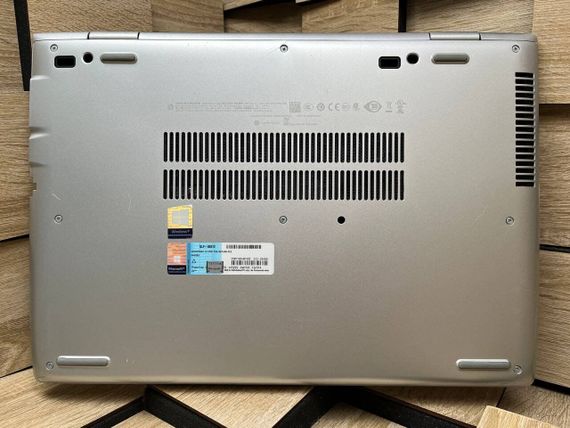 Ноутбук Б-класс HP Probook 640 G4 / 14" (1366x768) TN / Intel Core i5-7300U (2 (4) ядра по 2.6 - 3.5 GHz) / 8 GB DDR4 / 256 GB SSD / Intel HD Graphics 620 / WebCam / Fingerprint / HDMI б/у | Зображення 8