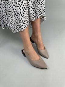 Босоножки женские кожаные цвета капучино