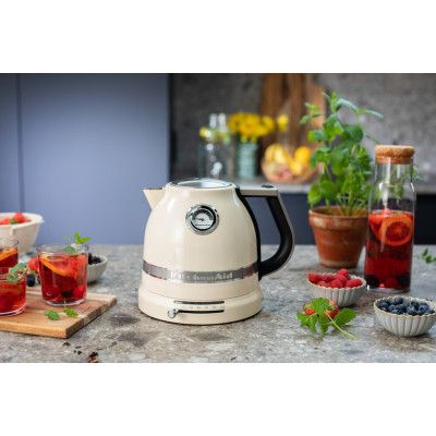 Электрочайник KitchenAid 5KEK1522EAC | Зображення 1