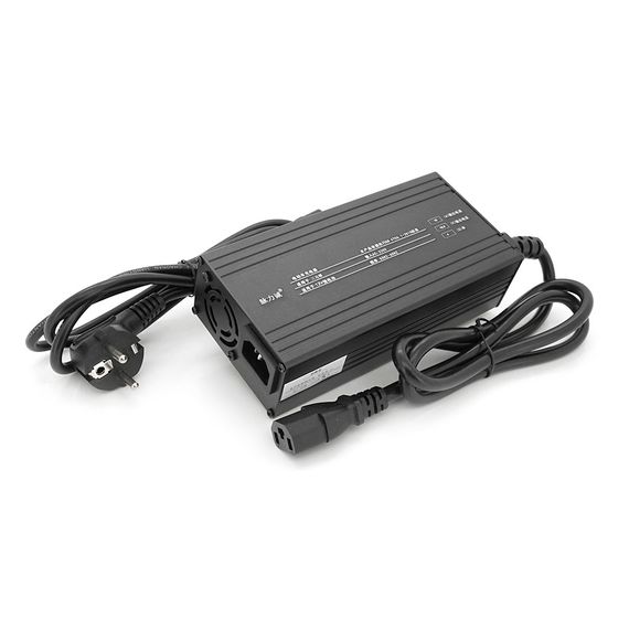 Зарядка для АКБ Li-ion 12V(12.6V), 3S, 15A, 137x90x50mm