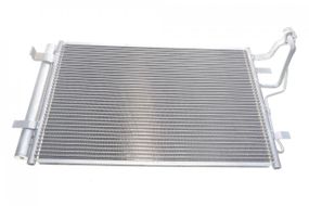Радиатор кондиционера Hyundai i30 Kia Ceed 1.4-2.0 LPG 06-13 83005102
