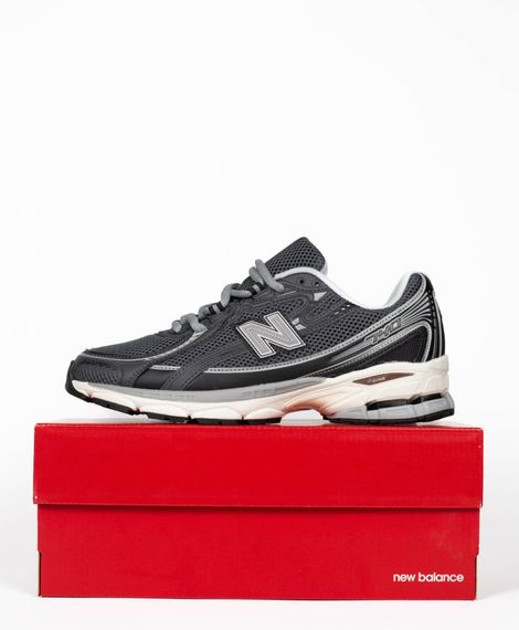 Чоловічі кросівки New Balance 740 Gray | Зображення 4