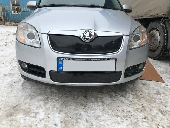 Зимняя накладка на решетку (2007-2010, верхняя) Глянцевая для Skoda Fabia | Зображення 3