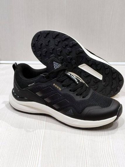 Демісезонні шкіряні кросівки Adidas TERREX чорні біла підошва
