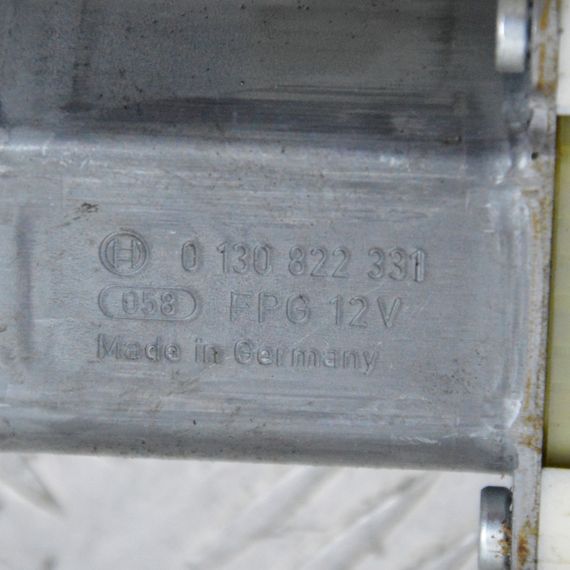 Моторчик склопідйомника передніх правих дверей Renault Laguna III 2007-2015 Моторчик скла Рено 0130822331 | Зображення 2