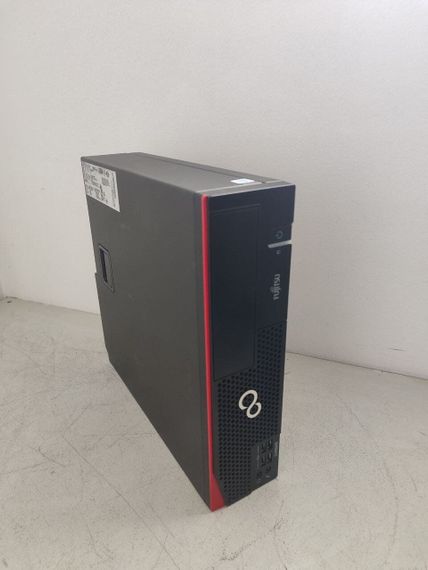 Комп'ютер Fujitsu Esprimo D757 E90 SFF / Intel Core i5-6400 (4 ядра по 2.7 - 3.3 GHz) / 8 GB DDR4 / 128 GB SSD / Intel HD Graphics 530 б/в + Подарунок Розумна інтерактивна зубна щітка Colgate Connect M1 / Bluetooth | Зображення 1