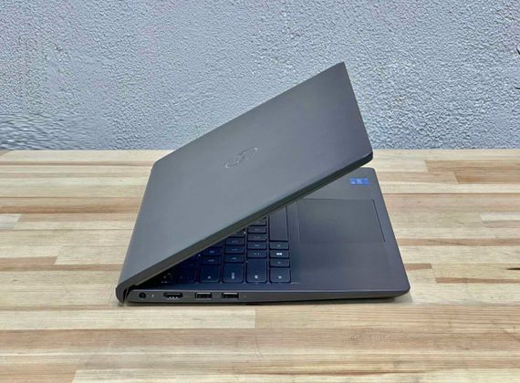 Ультрабук Dell Vostro 3420 / 14" (1920x1080) IPS / Intel Core i5-1235U (10 (12) ядер по 3.3 - 4.4 GHz) / 16 GB DDR4 / 512 GB SSD / Intel Iris Xe Graphics / WebCam / Win 11 Pro б/в | Зображення 3
