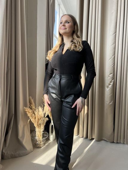 Штани прямого силуету жіночі з ефектом втягування | Зображення 6