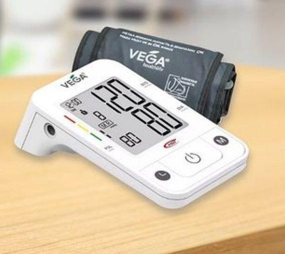 Тонометр VEGA 3H Comfort с манжетой Vega 22-42см + Адаптер Micro USB на плечо гарантия 5 лет | Зображення 4