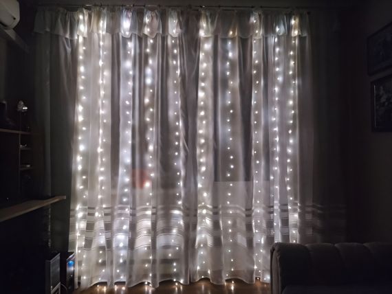 Гирлянда штора 3x3 метра, 300LED, "светодиодные капли" от USB, теплый белый цвет, 8 режимов + пульт | Зображення 1