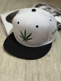 Кепка снепбек (Snapback) лист коноплі  Біло-зелений №2 56-61р (9077)