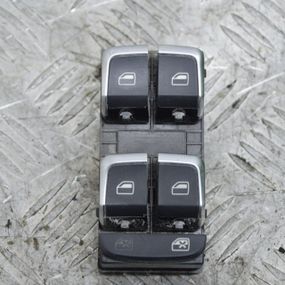 Блок керування склопідйомниками передніх лівих дверей Audi A1 Q3 2011-2018 Ауді а1 ку3 8U0959851