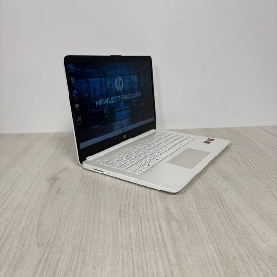 Ультрабук Б-клас HP 14s-fq1034no / 14" (1920x1080) IPS / AMD Ryzen 5 5500U (6 (12) ядер по 2.1 - 4.0 GHz) / 8 GB DDR4 / 256 GB SSD / AMD Radeon RX Vega 7 Graphics / WebCam б/в | Зображення 5