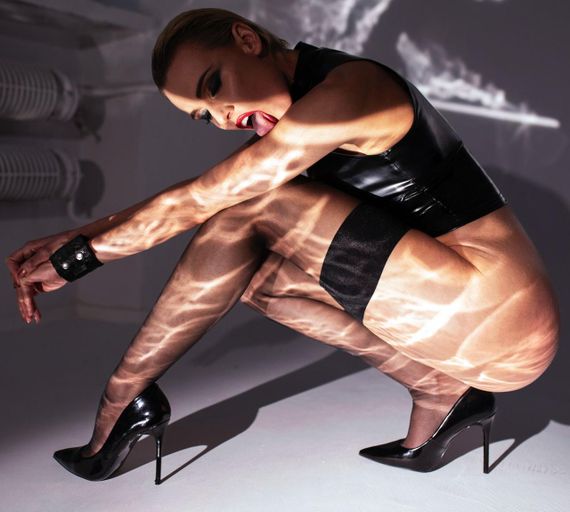 Топ Noir Handmade F324 Glam, 3XL, black, халтер, на блискавці, вінілові вставки, комір-стійка Sex Aura | Зображення 3