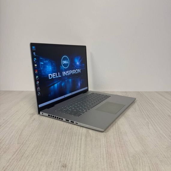 Игровой ноутбук Б-класс Dell Inspiron 16 Plus 7630 / 16" (2560х1600) IPS / Intel Core i7-13620H (10 (16) ядер по 3.6 - 4.9 GHz) / 16 GB DDR5 / 512 GB SSD / nVidia GeForce RTX 4060, 8 GB GDDR6, 128-bit / WebCam б/у | Зображення 2