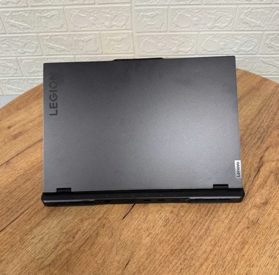Ноутбук Lenovo Legion Pro 5 16IRX8 2K 240Hz i7 13700HX 32Gb SSD 1Tb RTX 4070 Б/В | Зображення 5