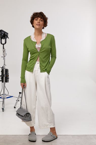 Легкий лонгслів на ґудзиках у комплекті з мереживною майкою - зелений цвет, ONE SIZE (є розміри) | Зображення 2