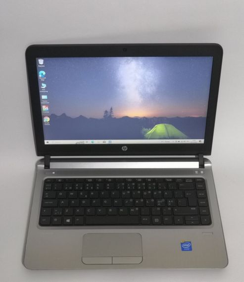 Ультрабук Б-класс HP ProBook 430 G3 / 13.3" (1366x768) TN / Intel Core i3-6100U (2 (4) ядра по 2.3 GHz) / 4 GB DDR4 / 120 GB SSD NEW / Intel HD Graphics 520 / WebCam / Win 10 Home б/у | Зображення 1
