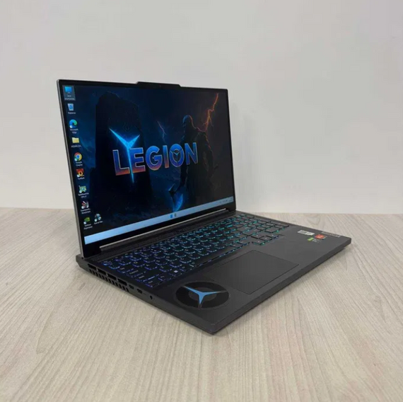 Ноутбук Lenovo Legion Slim 5 2K 165Hz Ryzen 7 7840HS 16GB SSD 512GB RTX 4060 Б/В | Зображення 2