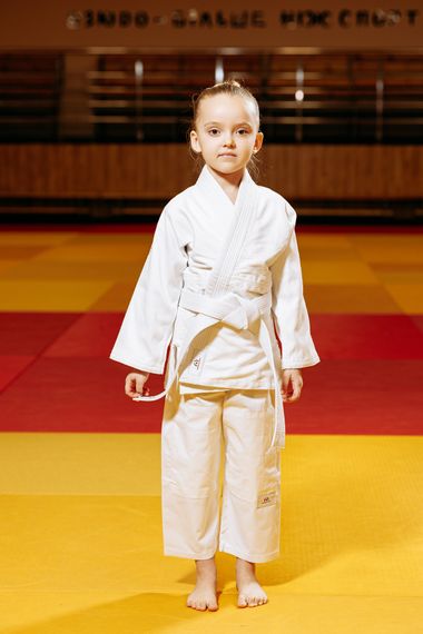 Біле дитяче кімоно для дівчаток, рукопашний бій, TM BUDOGI, 150 см, щільність 350 гр./м.кв.