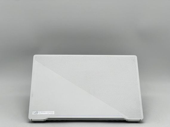 Ігровий ультрабук Б-клас Asus ROG Zephyrus GA401IV-BR9N6 / 14" (1920x1080) IPS / AMD Ryzen 9 4900HS (8 (16) ядер по 3.0 - 4.3 GHz) / 16 GB DDR4 / 480 GB SSD / nVidia GeForce RTX 2060 Max-Q, 6 GB GDDR6, 192-bit б/в + Подарунок Бездротова миша HOCO GM28 | Зображення 4