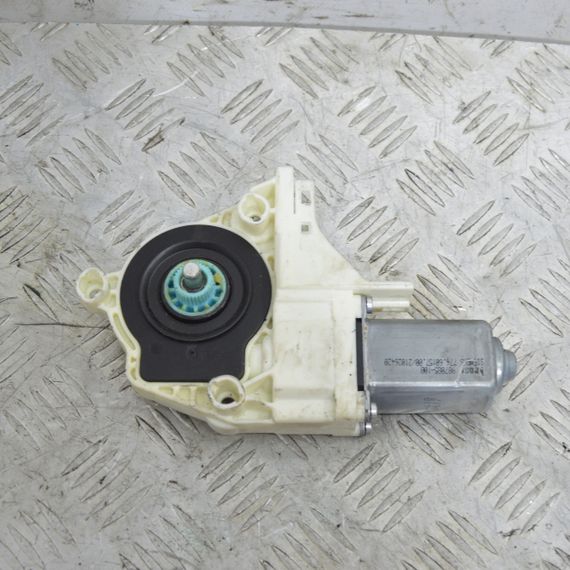 Моторчик склопідйомника передній правий Seat Ibiza III 2002-2009 Моторчик скла правих дверей Сеат 77460157 | Зображення 1