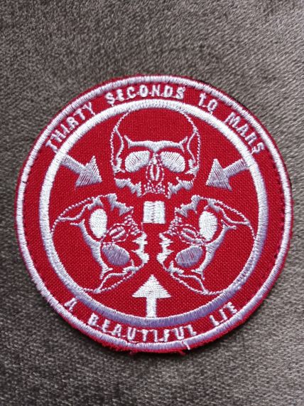 Шеврон череп