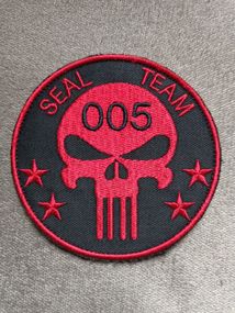 Шеврон череп