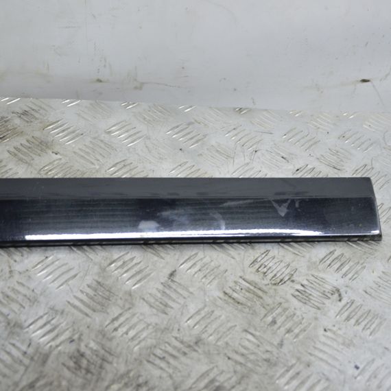 Молдинг задніх правих дверей Mercedes-Benz C-Class W203 Накладка дверей права задня Мерседес в203 A2036903062 | Зображення 3