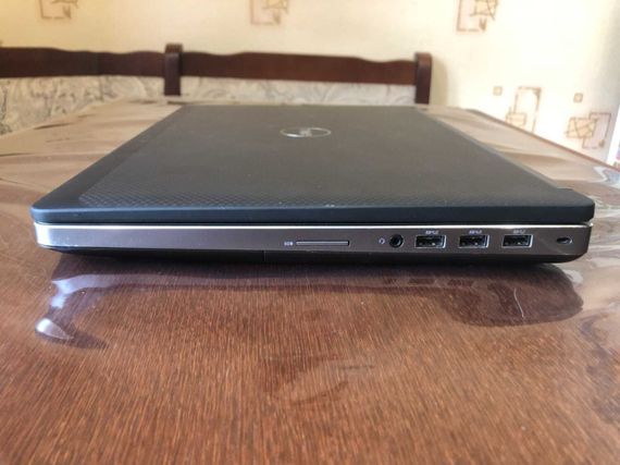 Мобильная рабочая станция Dell Precision 7520 / 15.6" (1920x1080) IPS / Intel Core i7-7820HQ (4 (8) ядра по 2.9 - 3.9 GHz) / 16 GB DDR4 / 512 GB SSD / nVidia Quadro M1200, 4 GB GDDR5, 128-bit / WebCam б/у | Зображення 5